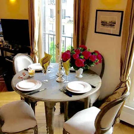 Chablis 27 Avenue De La Bourdonnais 75007 Lejlighed *