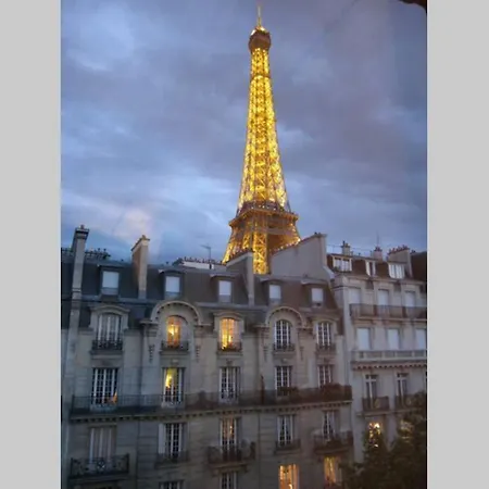 Chablis 27 Avenue De La Bourdonnais 75007 Paris