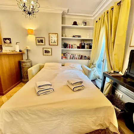 27 Avenue De La Bourdonnais 75007 Chablis Apartment Paris