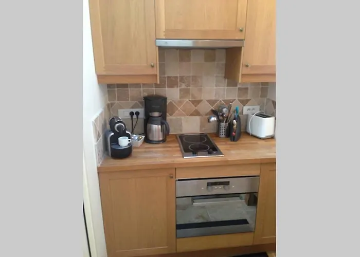 27 Avenue De La Bourdonnais 75007 Chablis Appartement *