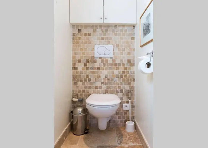 Appartement 27 Avenue De La Bourdonnais 75007 Chablis *