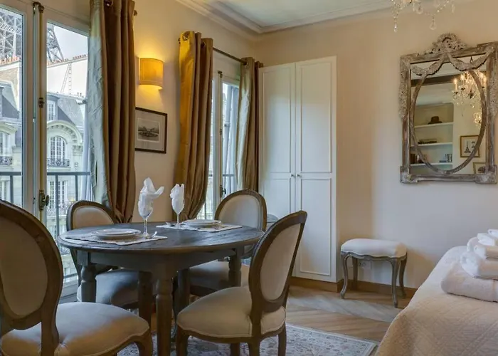 27 Avenue De La Bourdonnais 75007 Chablis *