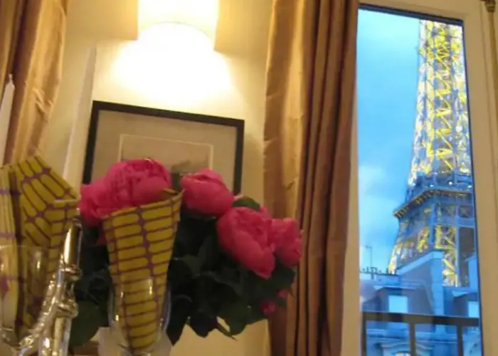 Appartement 27 Avenue De La Bourdonnais 75007 Chablis Paris