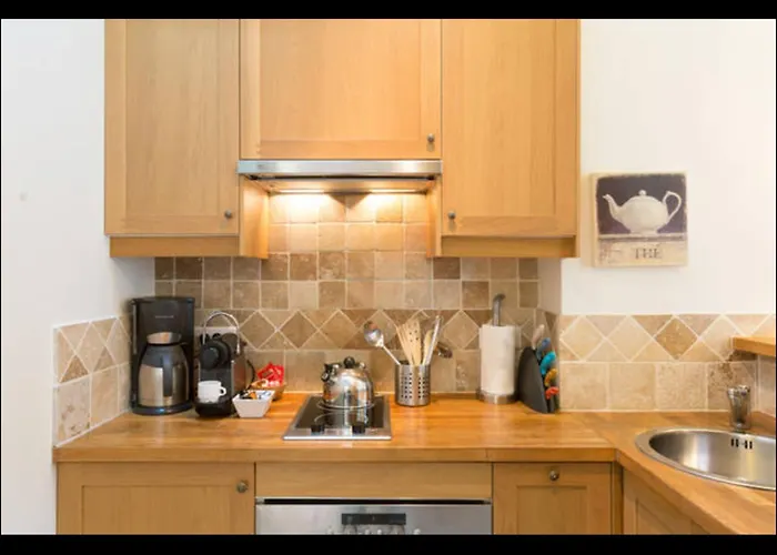 27 Avenue De La Bourdonnais 75007 Chablis