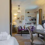 아파트 Chablis 27 Avenue De La Bourdonnais 75007